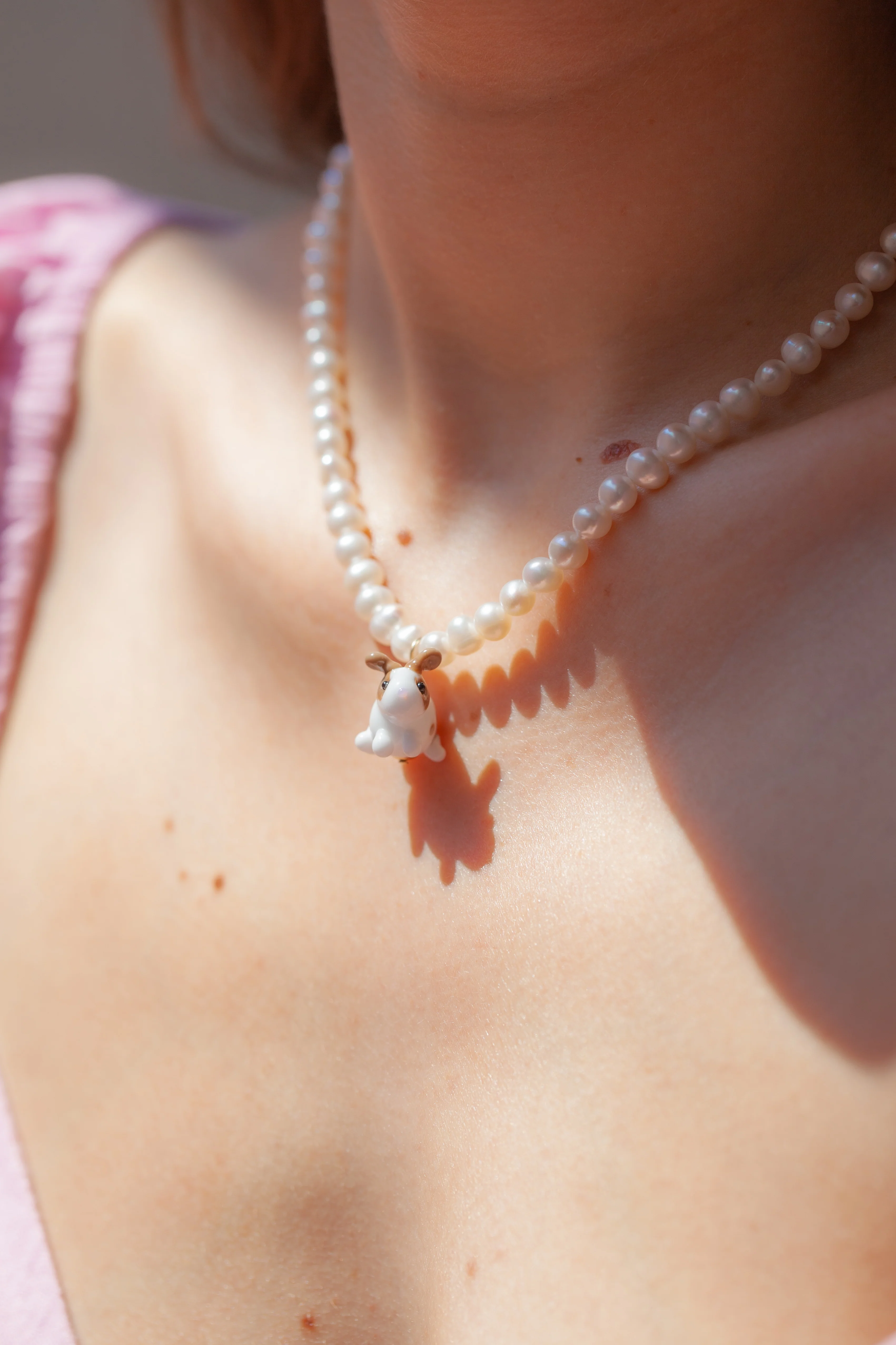 Pearly Necklace - Animals - Image 9
